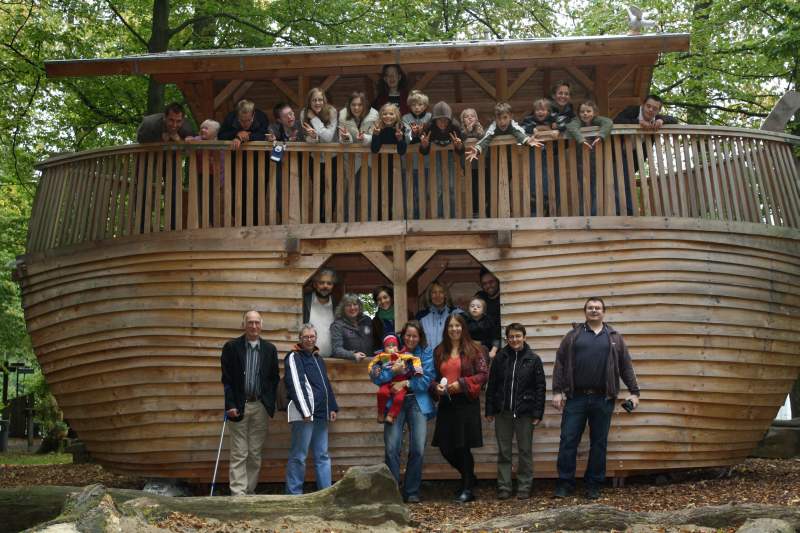 Arche Noah vor dem Kolpinghaus in Herbstein